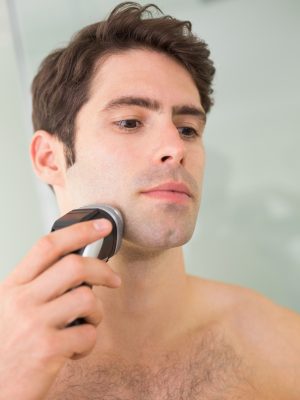 mac shaving with an electric razor Ideal for an intermediate groomer